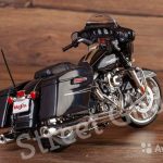 Harley Davidson модель 1:12 Street Glide Special 2015 черный