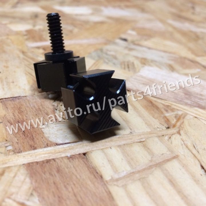 Болт крепления сиденья крест black