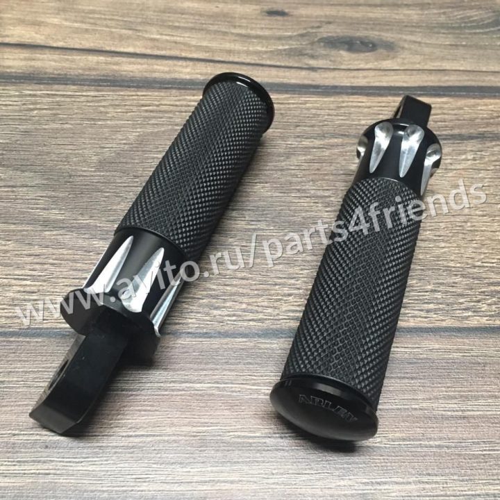 Подножки Arlen ness Harley Davidson