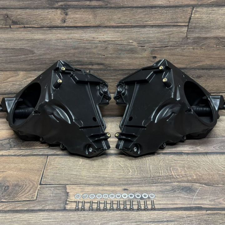 Подиумы в фейринг Harley Davidson Street Glide 24+