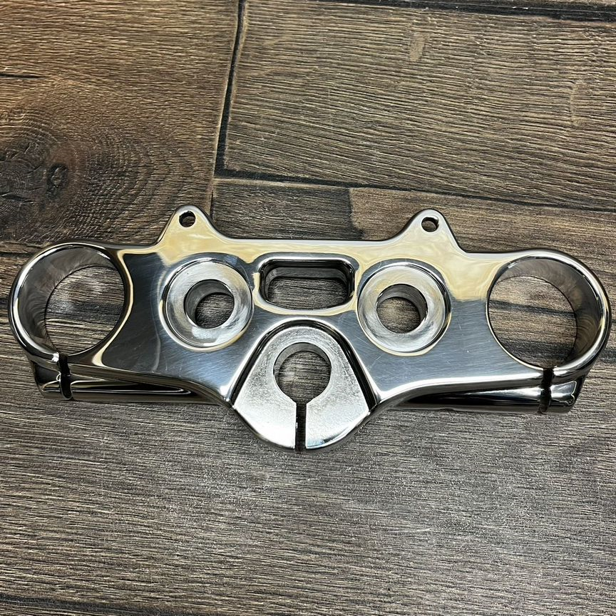 Верхняя траверса Low Rider 18+ OEM Верхняя траверса Low Rider 18+ OEM