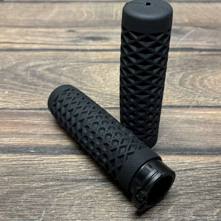 Грипсы Harley Davidson трос black