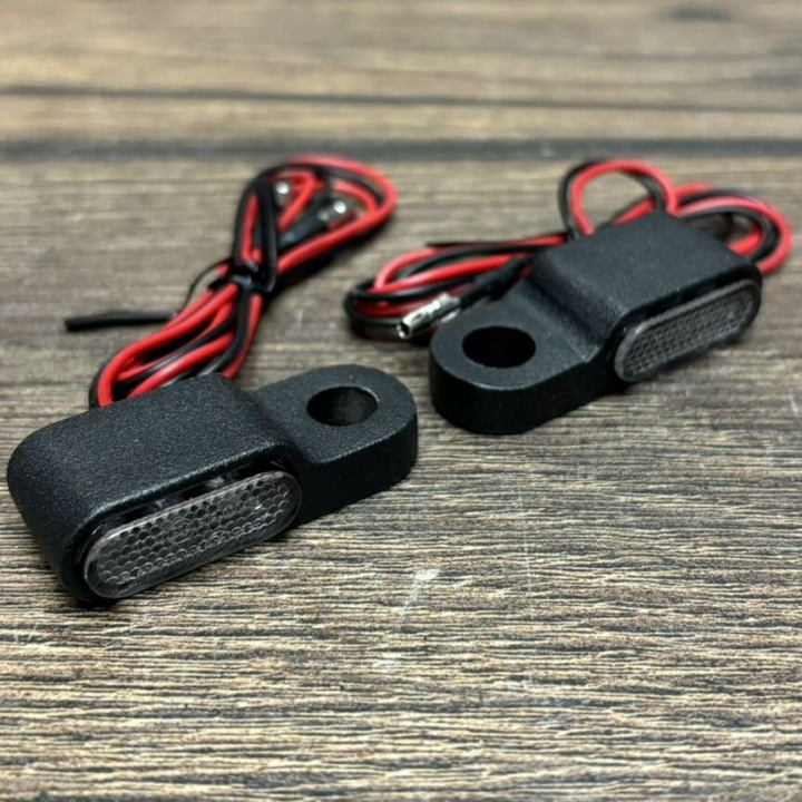 Поворотники под руль universal black short