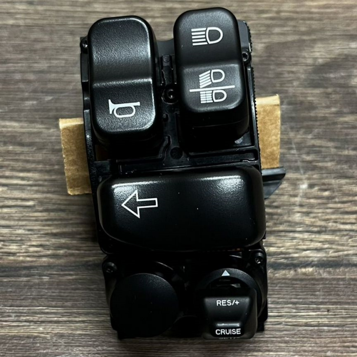 Пульт левый Туринг 14+ OEM