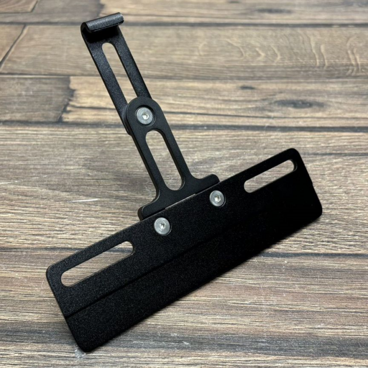 Кронштейн номера Harley Davidson Dyna Softail