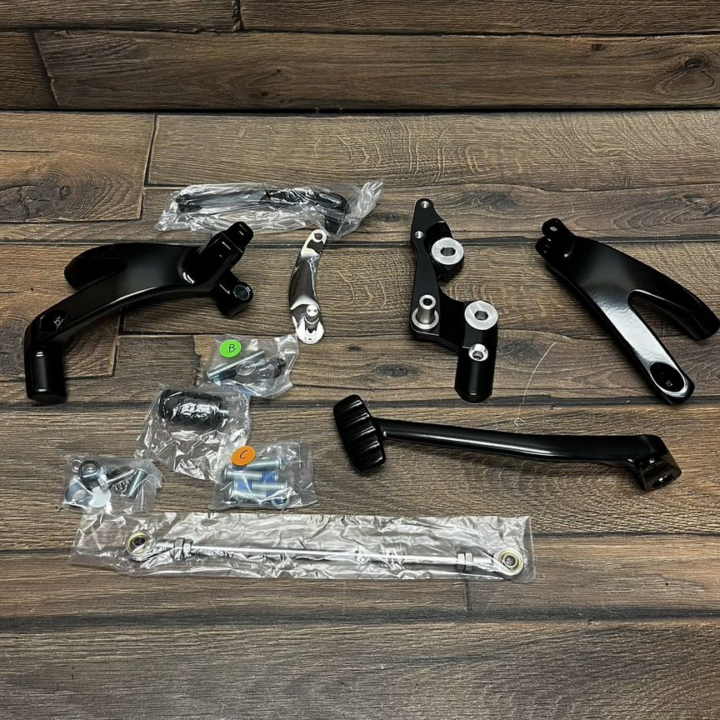 Forward control SOFTAIL 18+ FG