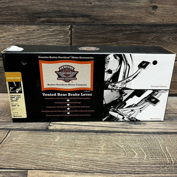 Педаль заднего тормоза Sportster 04+ OEM