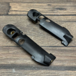 Кронштейны поворотников Harley Davidson Road Glide