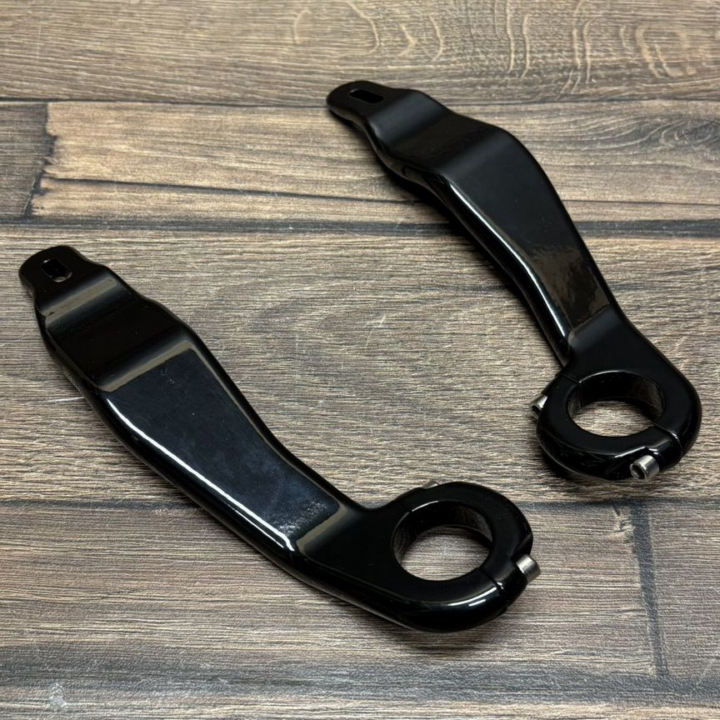 Кронштейны фейринга Harley Davidson Road Glide 14+