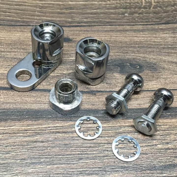 Крепеж передних поворотников