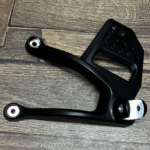 Кронштейн подножки левый harley davidson ra1250