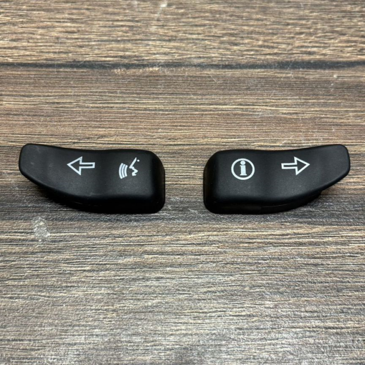 Удлиненные кнопки поворотников Harley Davidson 14+